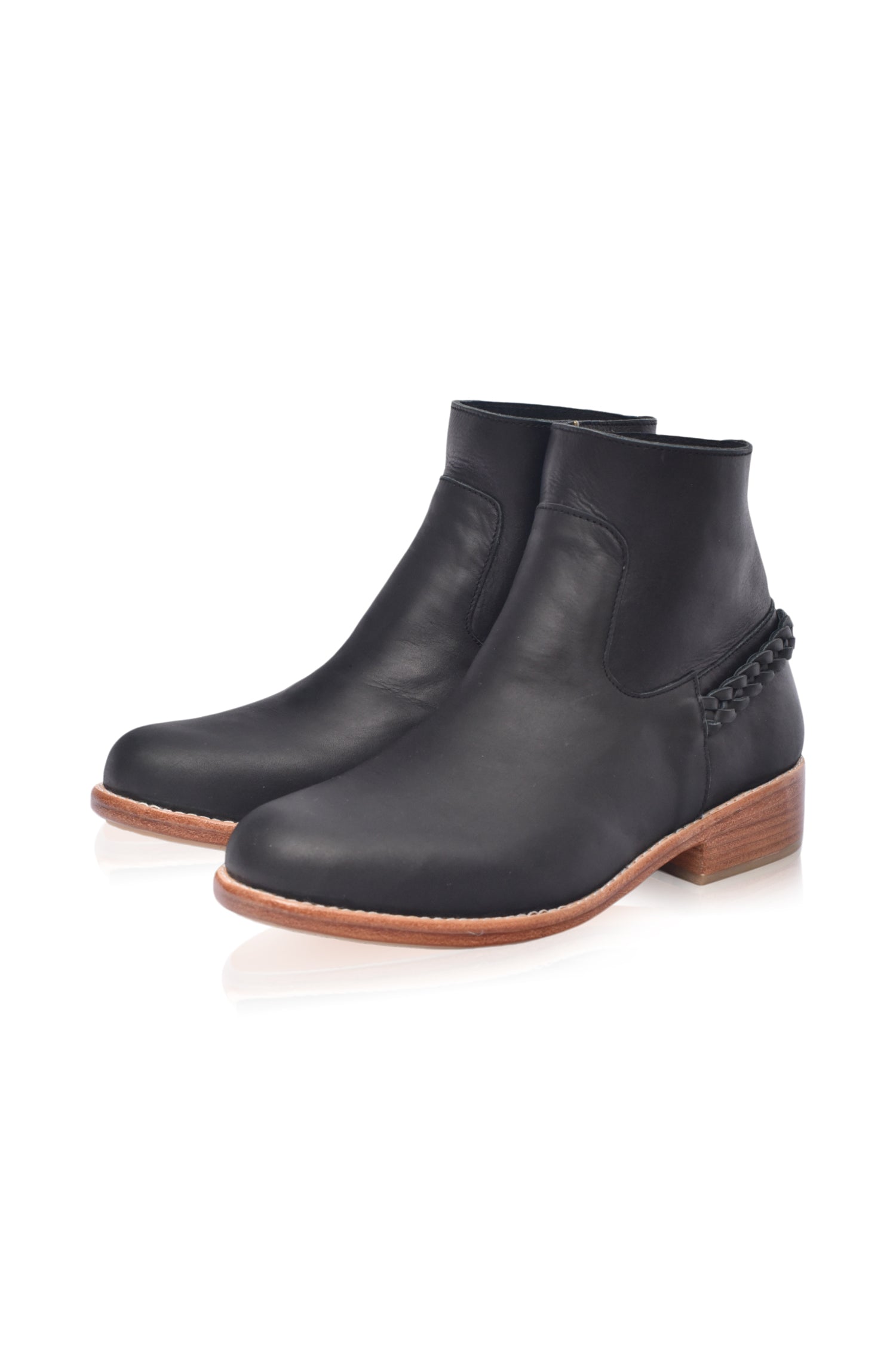 Alexa Chelsea Ankle Leather Boots