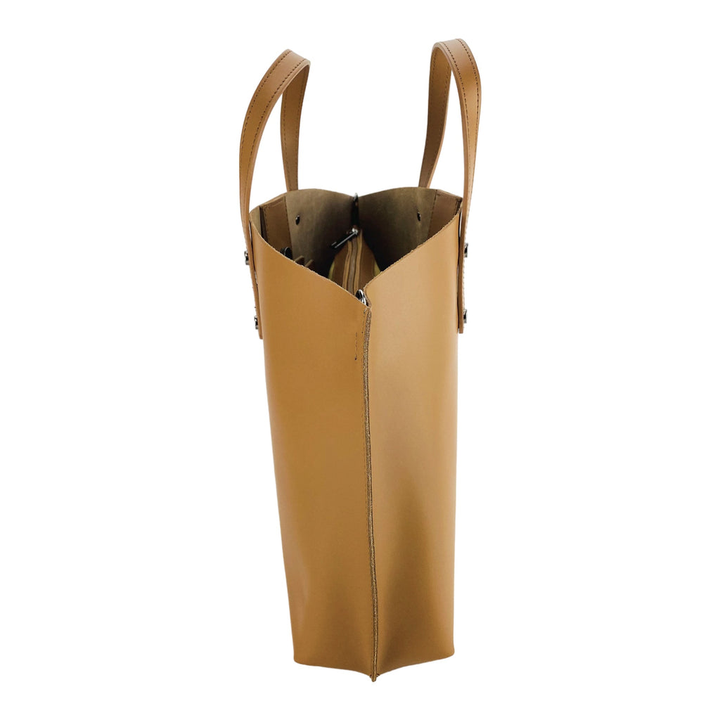 RB1024S | Women's Hand Bag in Genuine Leather Made in Italy with removable shoulder strap. Large removable internal bag. Polished Gunmetal Accessories - Cognac Color - Dimensions: cm 48x31x11