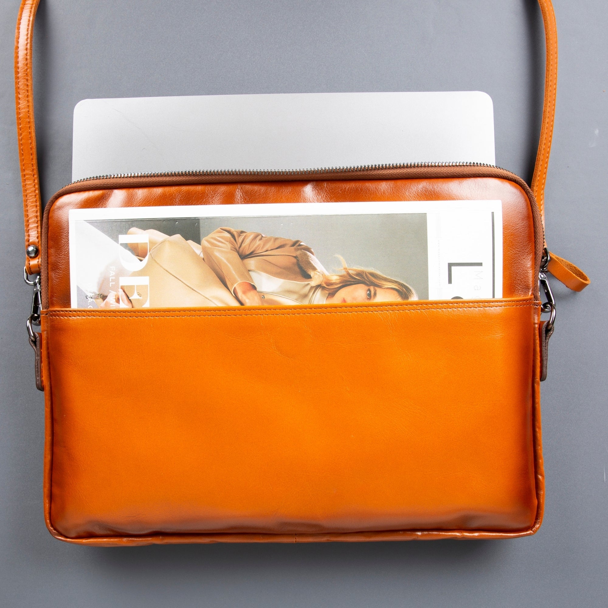 Seward Leather Laptop Bag with Shoulder Strap - MacBook Sleeve 14" & 16" - NaimLeather