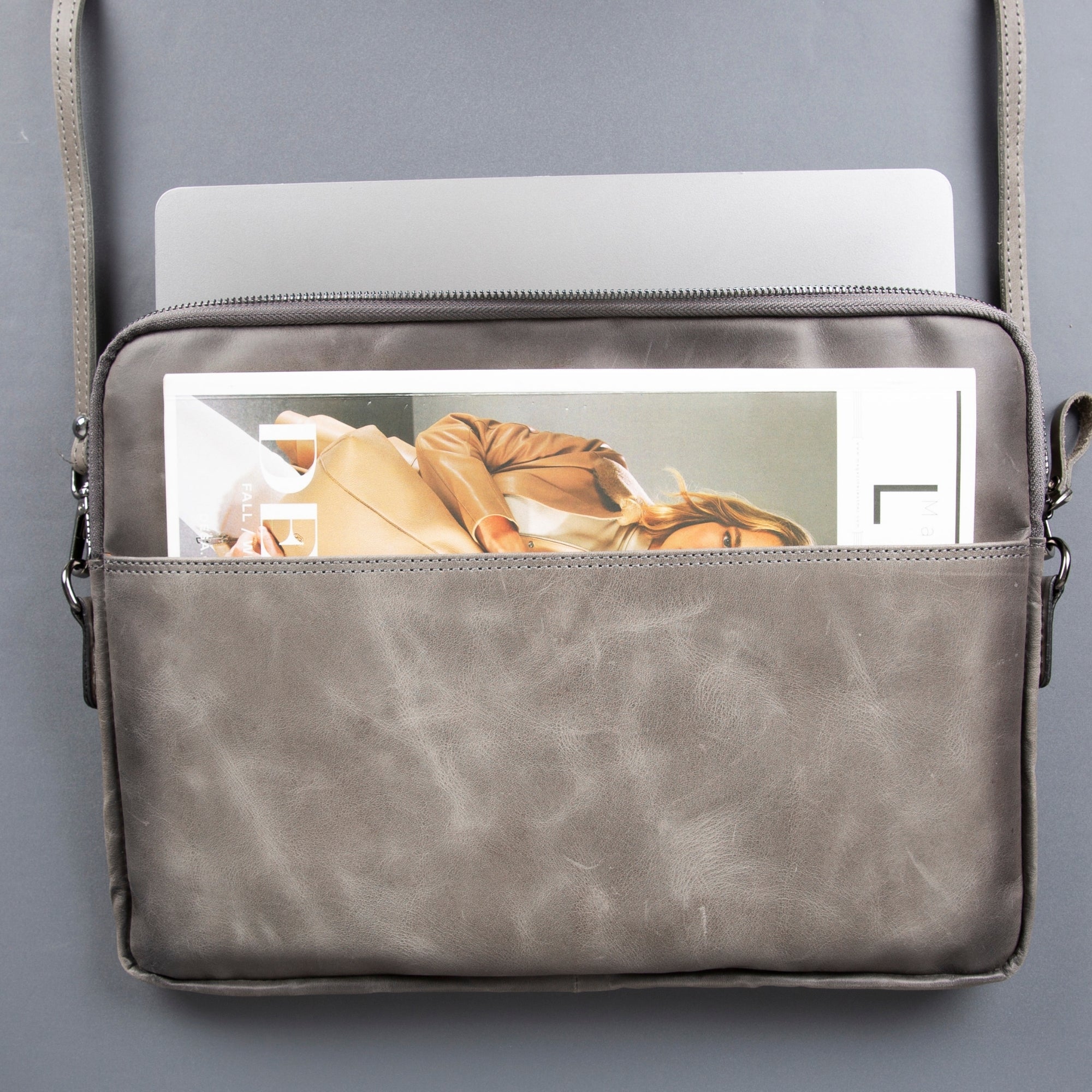 Seward Leather Laptop Bag with Shoulder Strap - MacBook Sleeve 14" & 16" - NaimLeather